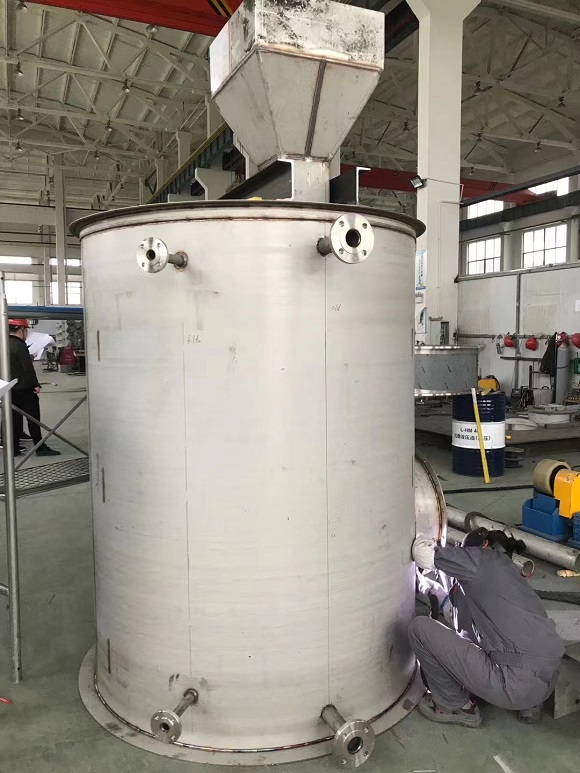 锦州如何设计安全可靠的尿素溶液储罐并进行应用